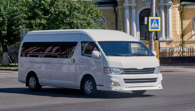 sewa HIACE Purwokerto