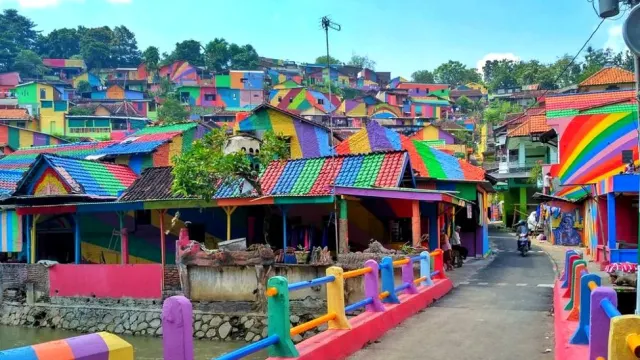 kampung pelangi semarang