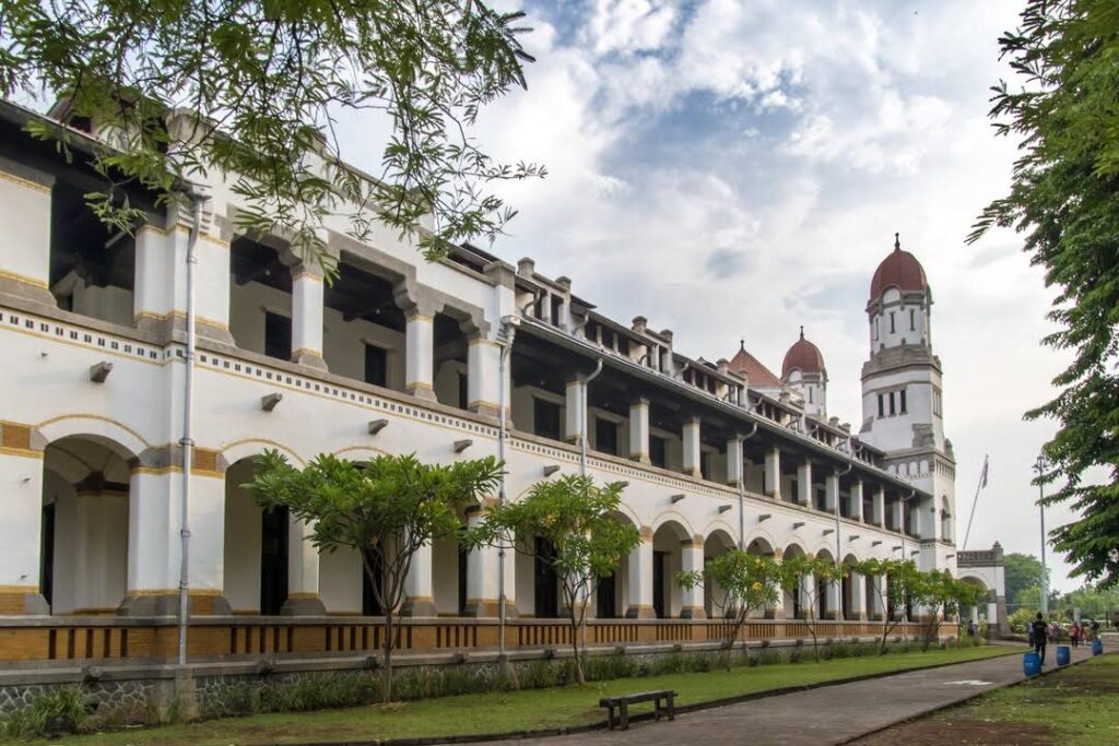 Wisata Semarang Romantis Lawang Sewu Semarang
