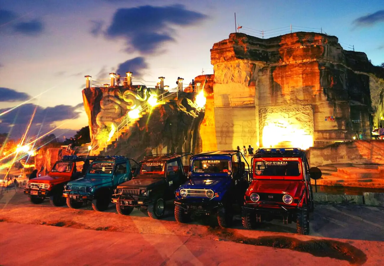 jeep wisata breksi